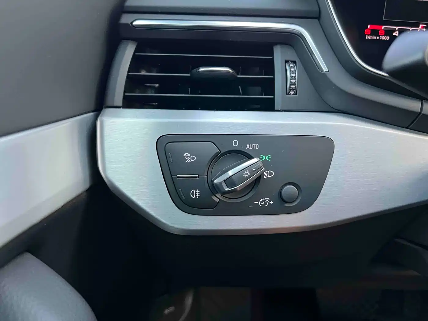 Audi A4L 2020 40 TFSI Fashion Elegance фото 25