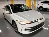 Photo 4 - Volkswagen Golf