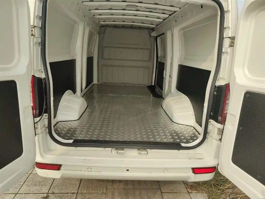Dongfeng Yufeng EM27 2025 2024 EM27L EVE Power 41.86kWh