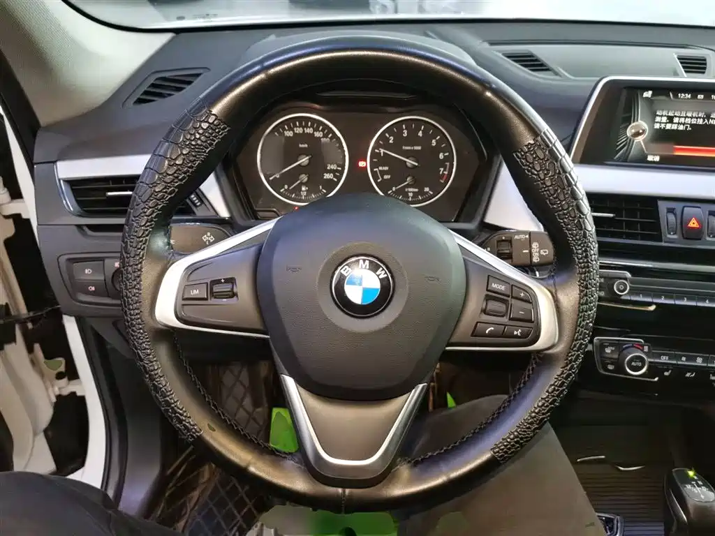 BMW X1 2016 sDrive18Li Fashion Model фото 7