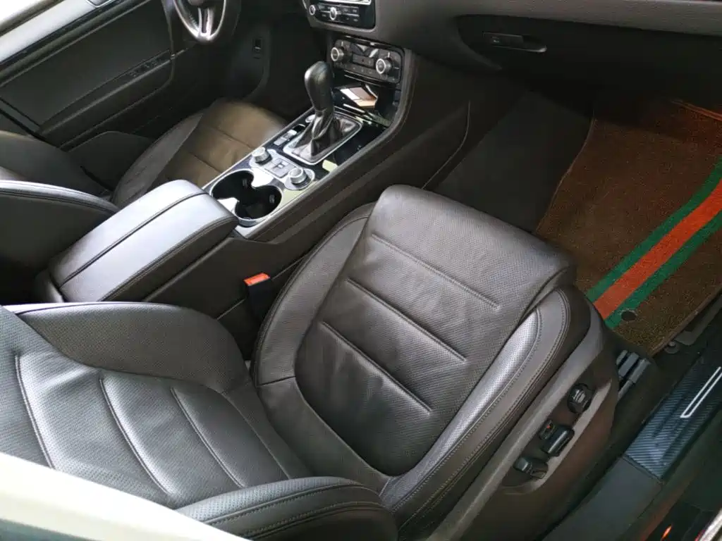 Фото 25 - Volkswagen Touareg
