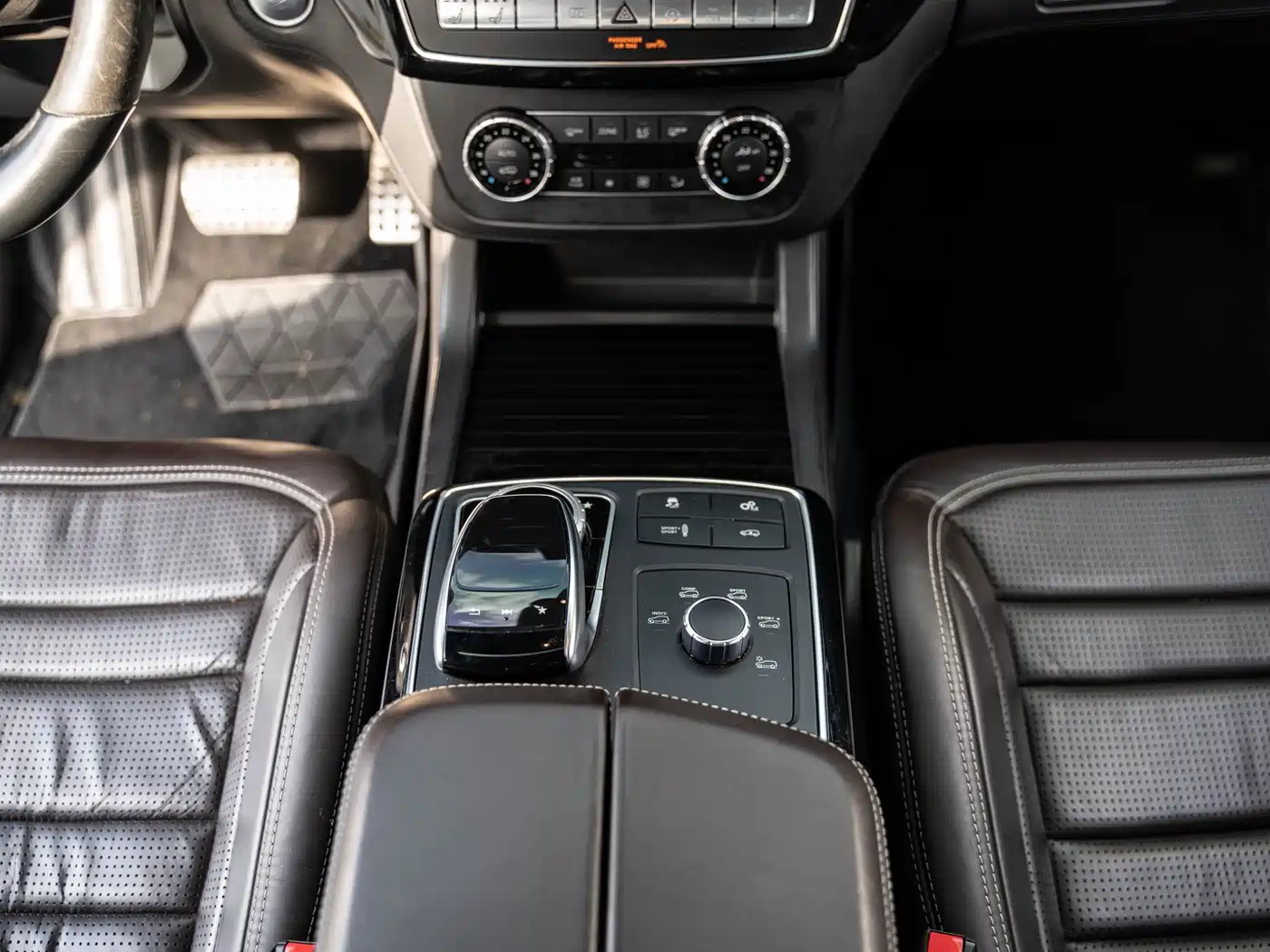 Mercedes-Benz GLS AMG 2017 AMG GLS 63 4MATIC фото 14