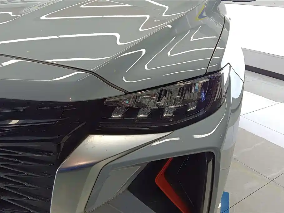 GEELY AUTOMOBILE BOYUE