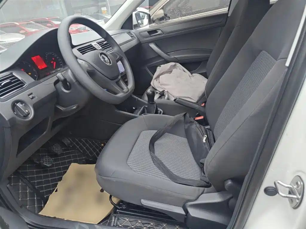 Volkswagen Santana 2021 1.5L Manual Trend Edition фото 15