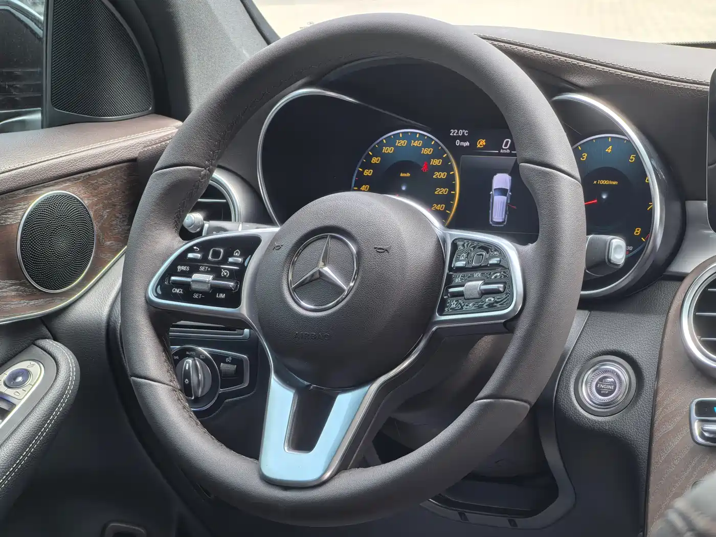 Mercedes-Benz GLC 2021 GLC 260 L 4MATIC Luxury фото 7