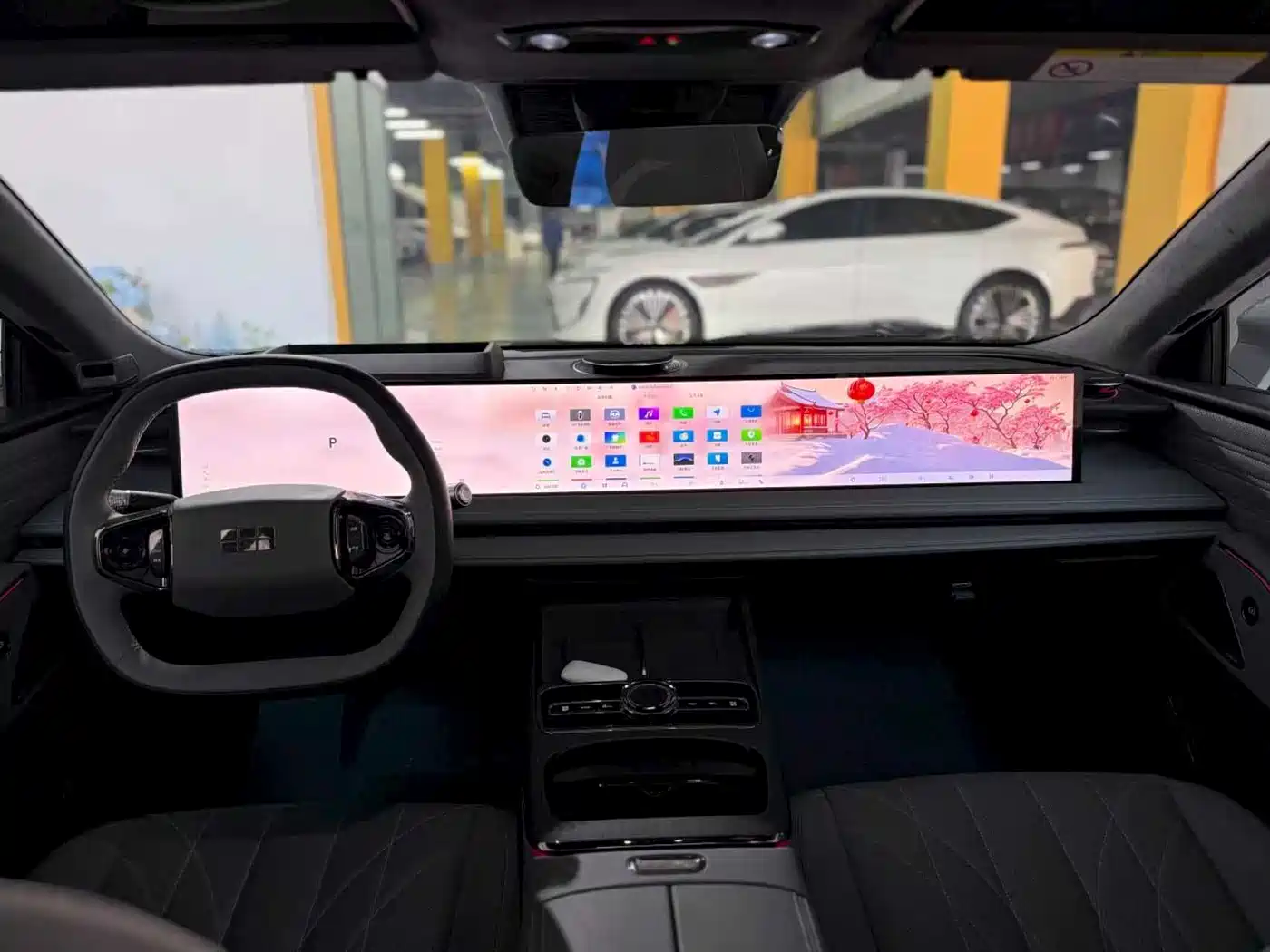 GEELY GALAXY GALAXY E8