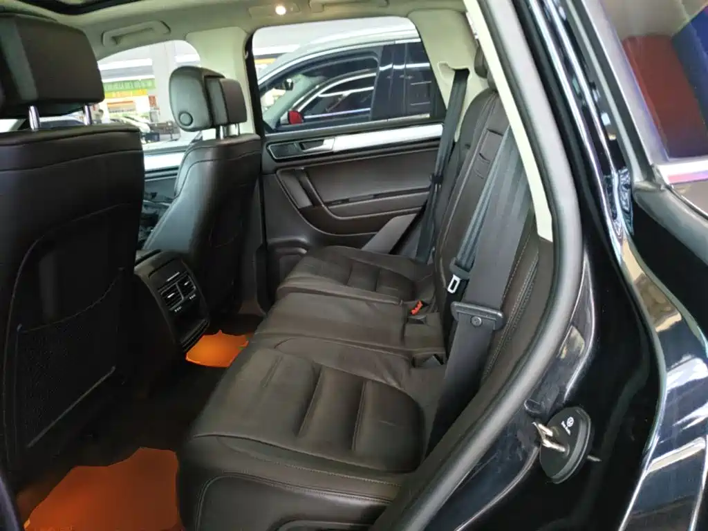Фото 17 - Volkswagen Touareg