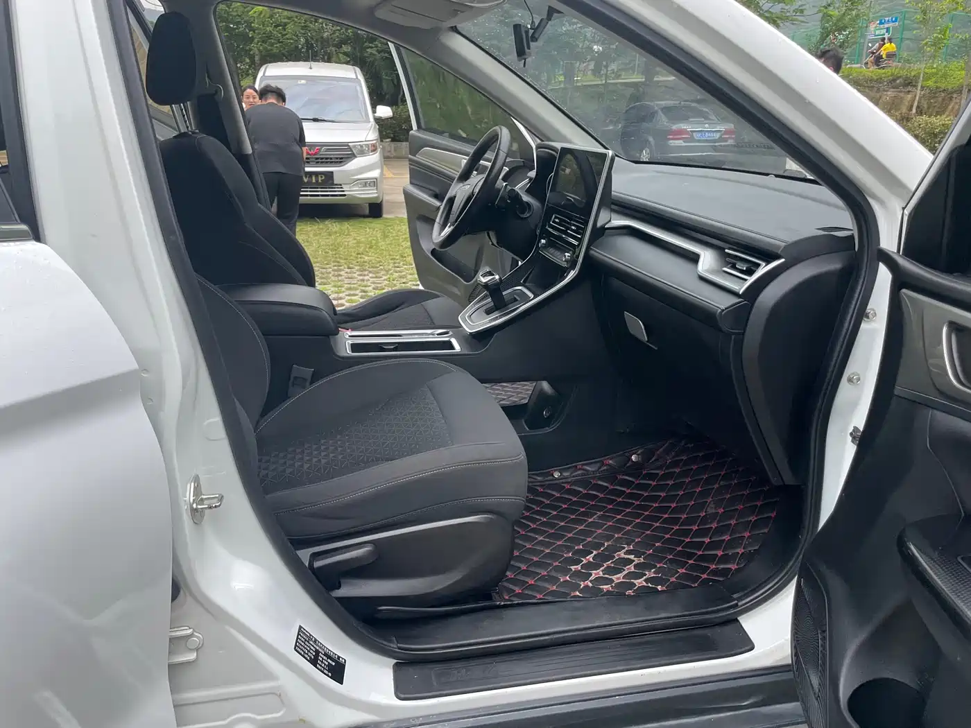Haval M6 2021 PLUS 1.5T DCT Elite Smart Connect фото 4