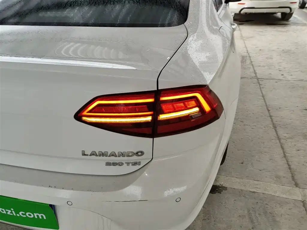 Volkswagen Lamando 2021 Facelift 280TSI DSG Comfort Edition фото 8