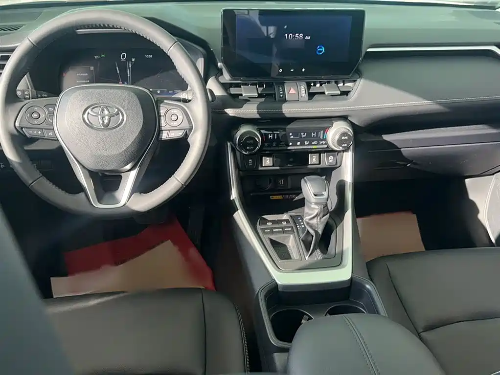 Toyota RAV4 Rongfang 2023 2.0L CVT 2WD 20th Anniversary Platinum Edition фото 23