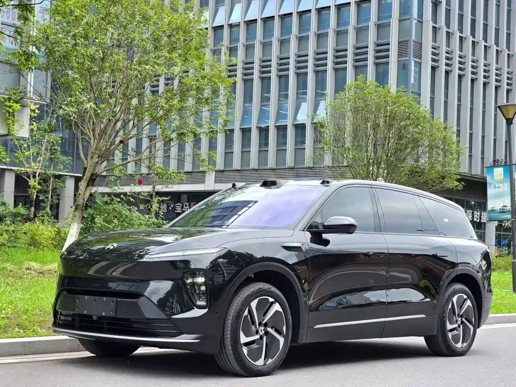 NIO ES8 2024 75kWh
