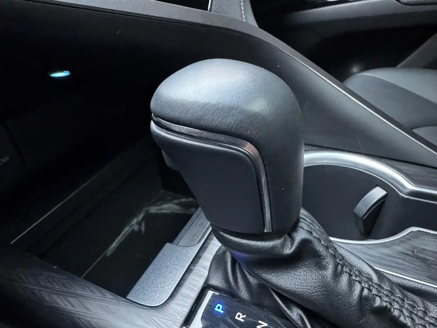 Toyota Camry 2023 2.0GVP Leading Edition фото 24