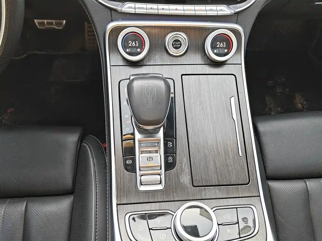 Hongqi H9 2023 Model 2.0T Smart Connect Flagship Edition фото 14