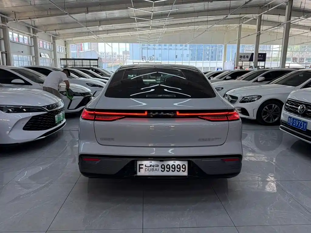 Geely Galaxy Galaxy Xingyao 8 2026 2025 130km EM-i Premium Edition