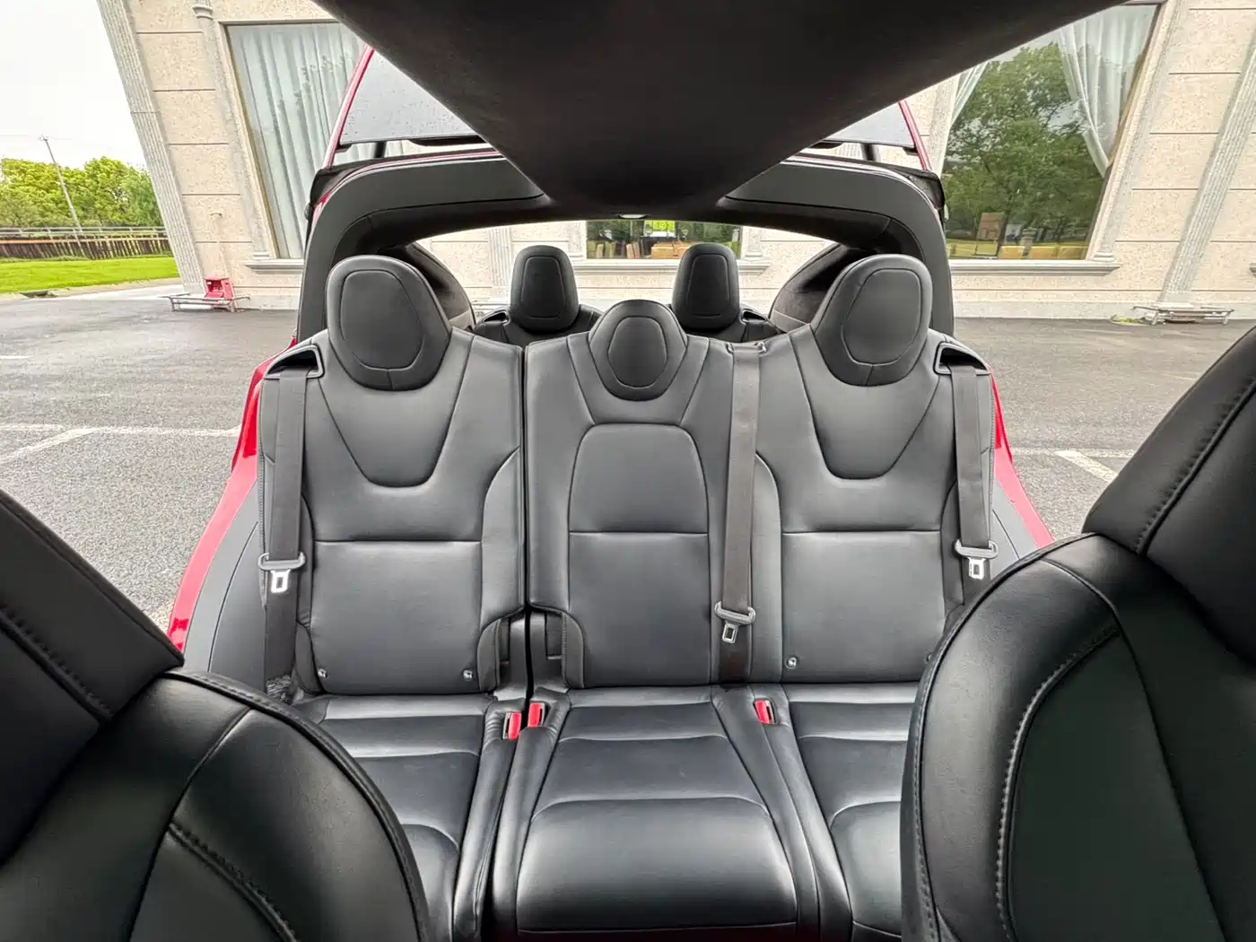 TESLA MODEL X