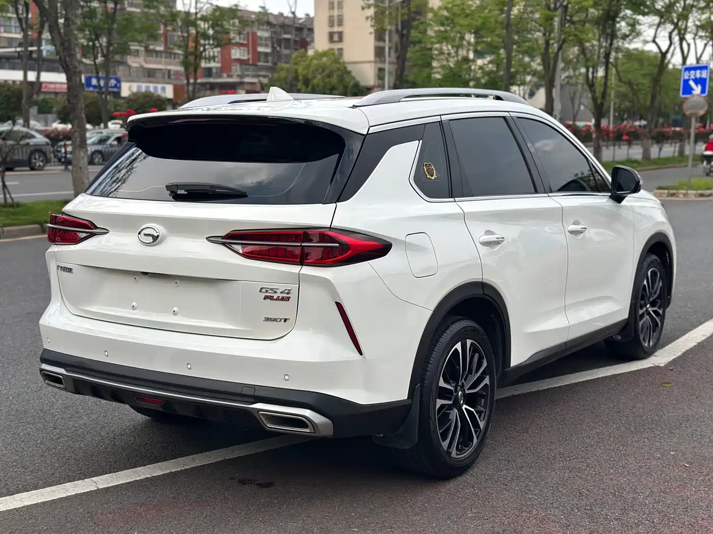 GAC Trumpchi Trumpchi GS4 PLUS 2023 390T Auto Galaxy Edition фото 5