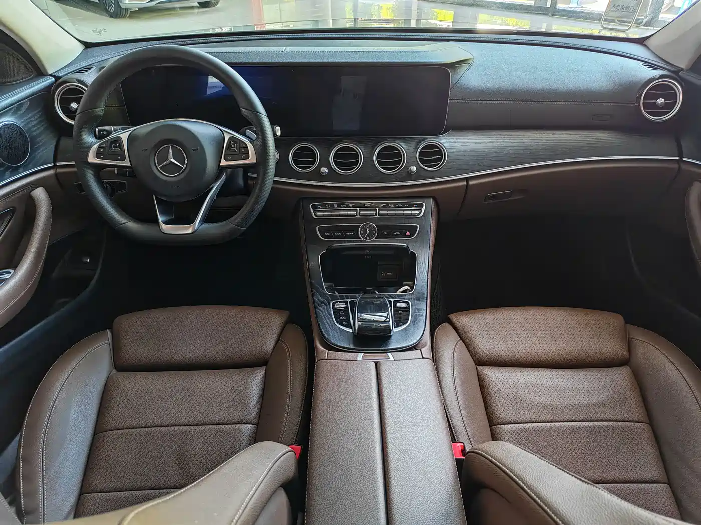Mercedes-Benz E-Class 2018 Facelift E 200 L Sport 4MATIC фото 5