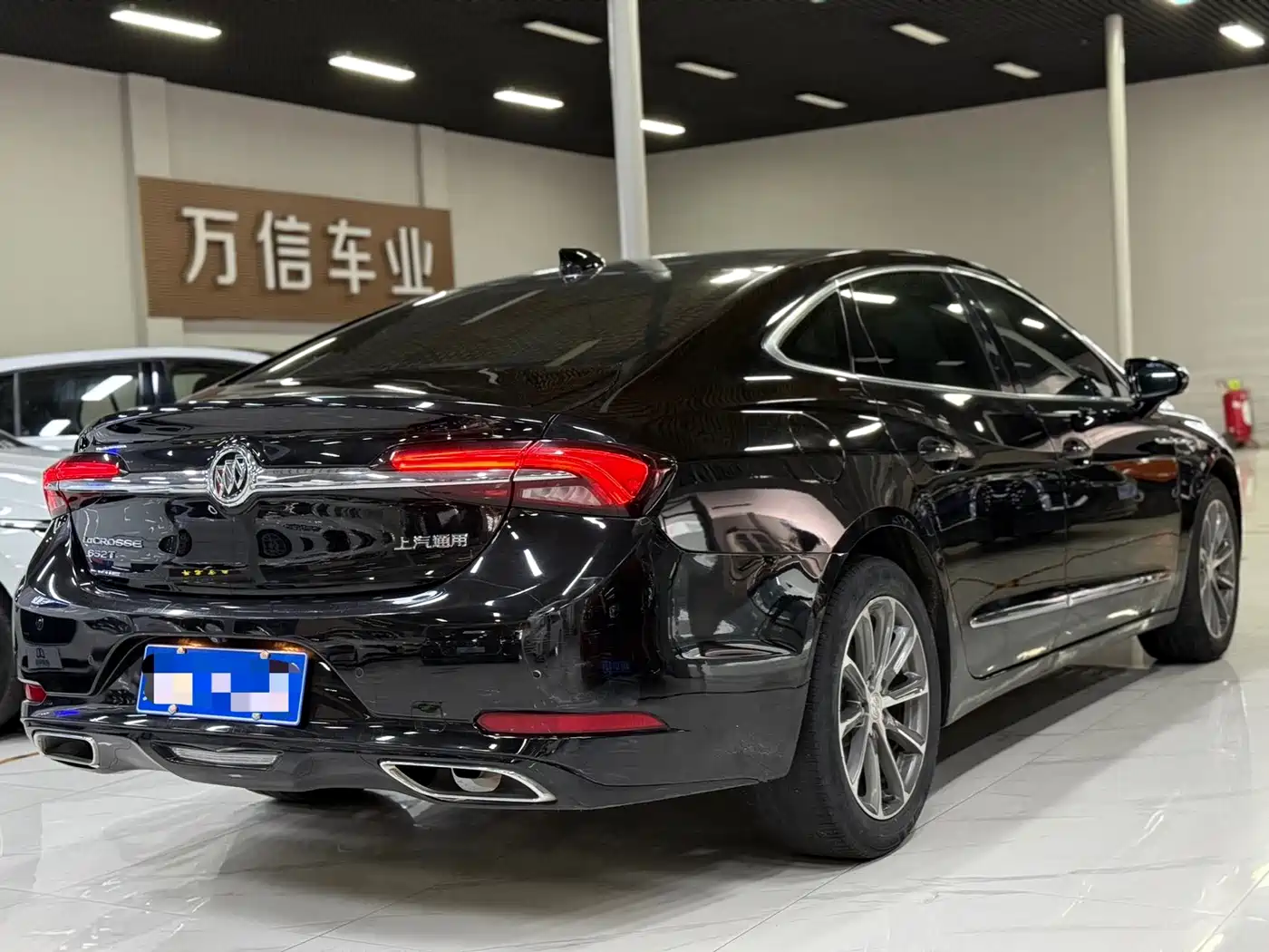 Фото 5 - Buick LaCrosse