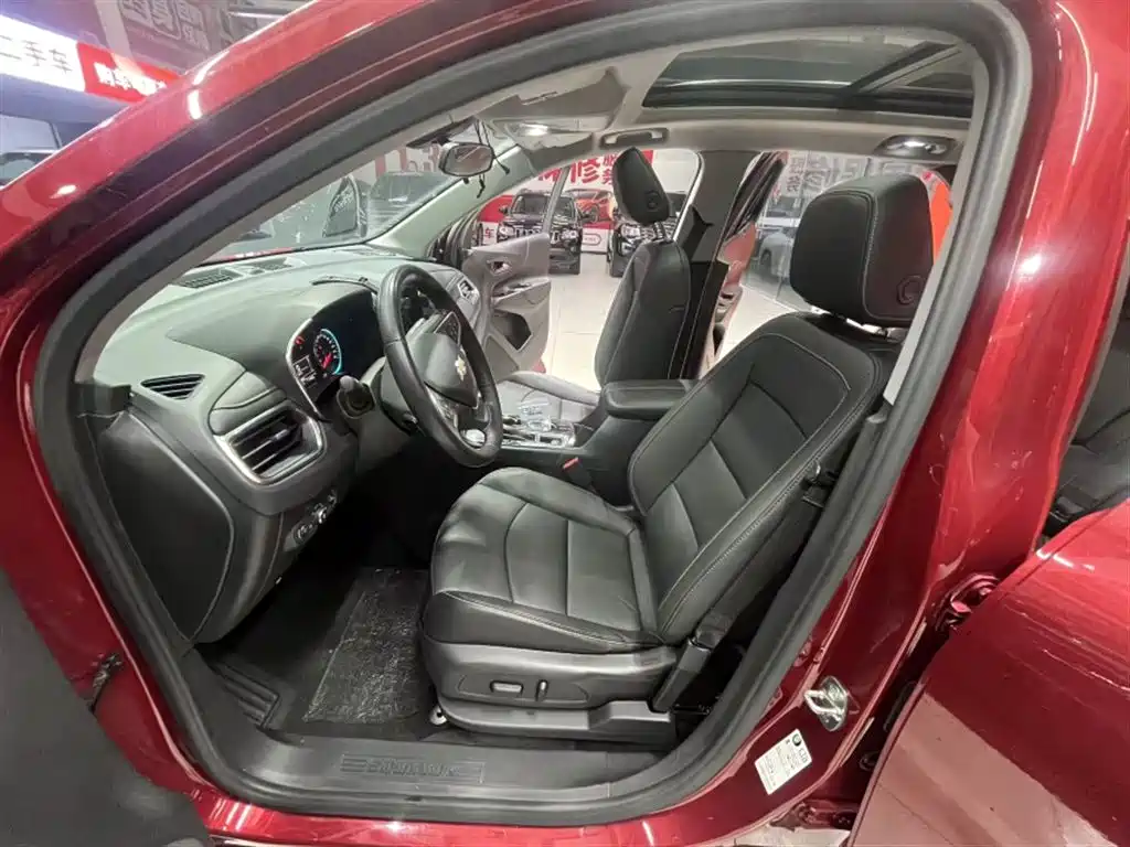 Chevrolet Equinox 2018 535T Automatic Control Edition фото 10