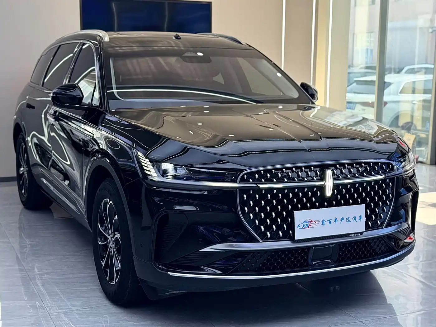 LINCOLN NAVIGATOR