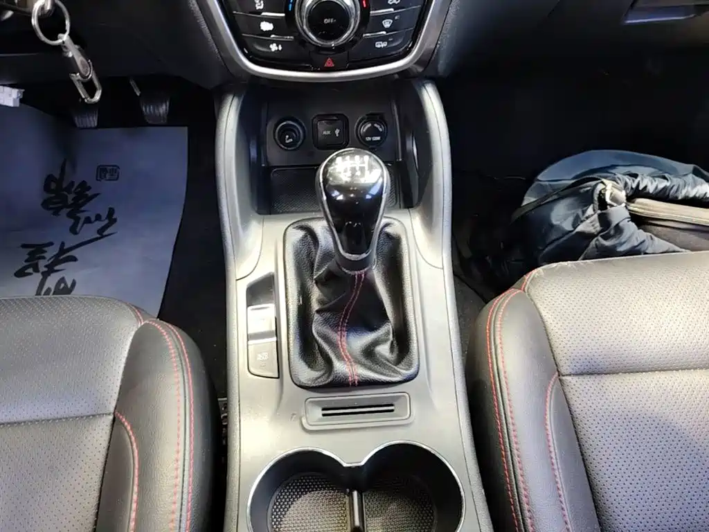 Changan CS75 2014 2014 2.0L Manual Luxury (China IV)