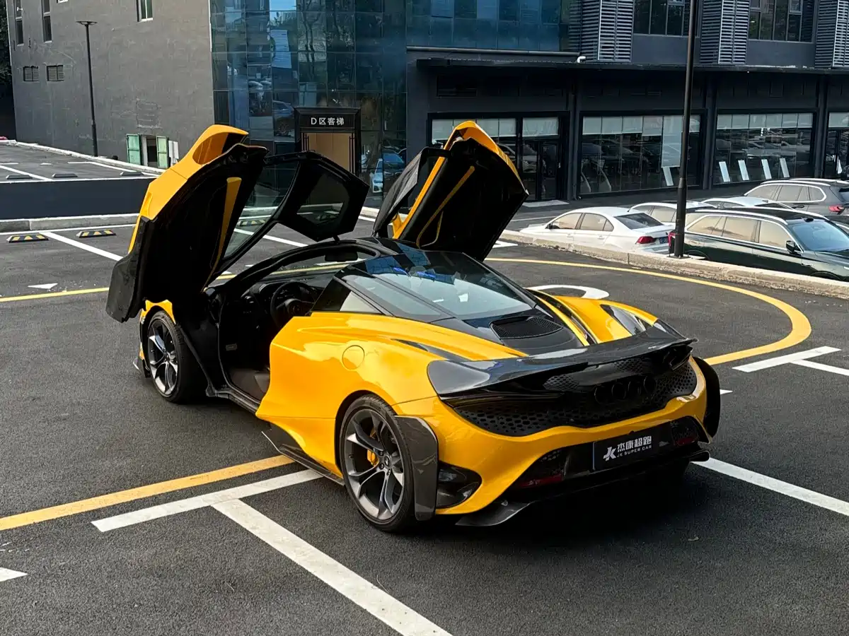 McLaren 720S 2019 4.0T Coupe фото 10