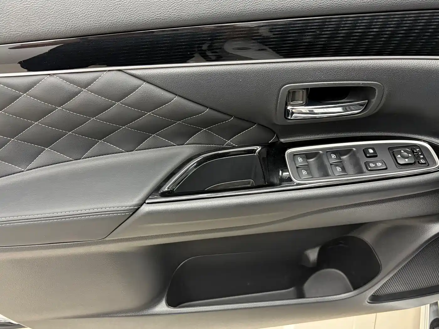 Mitsubishi Outlander 2022 2021 2.0L FWD Comfort Edition 5-seater