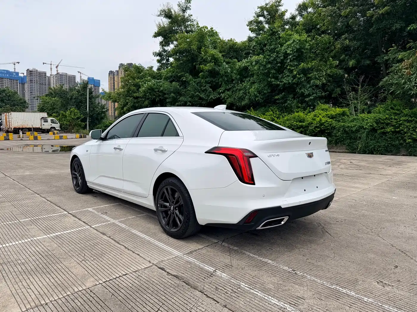 Cadillac CT4 2024 2022 28T Luxury Model