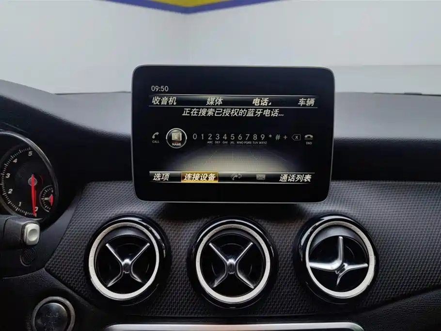 Mercedes-Benz GLA 2019 GLA 200 Dynamic фото 13