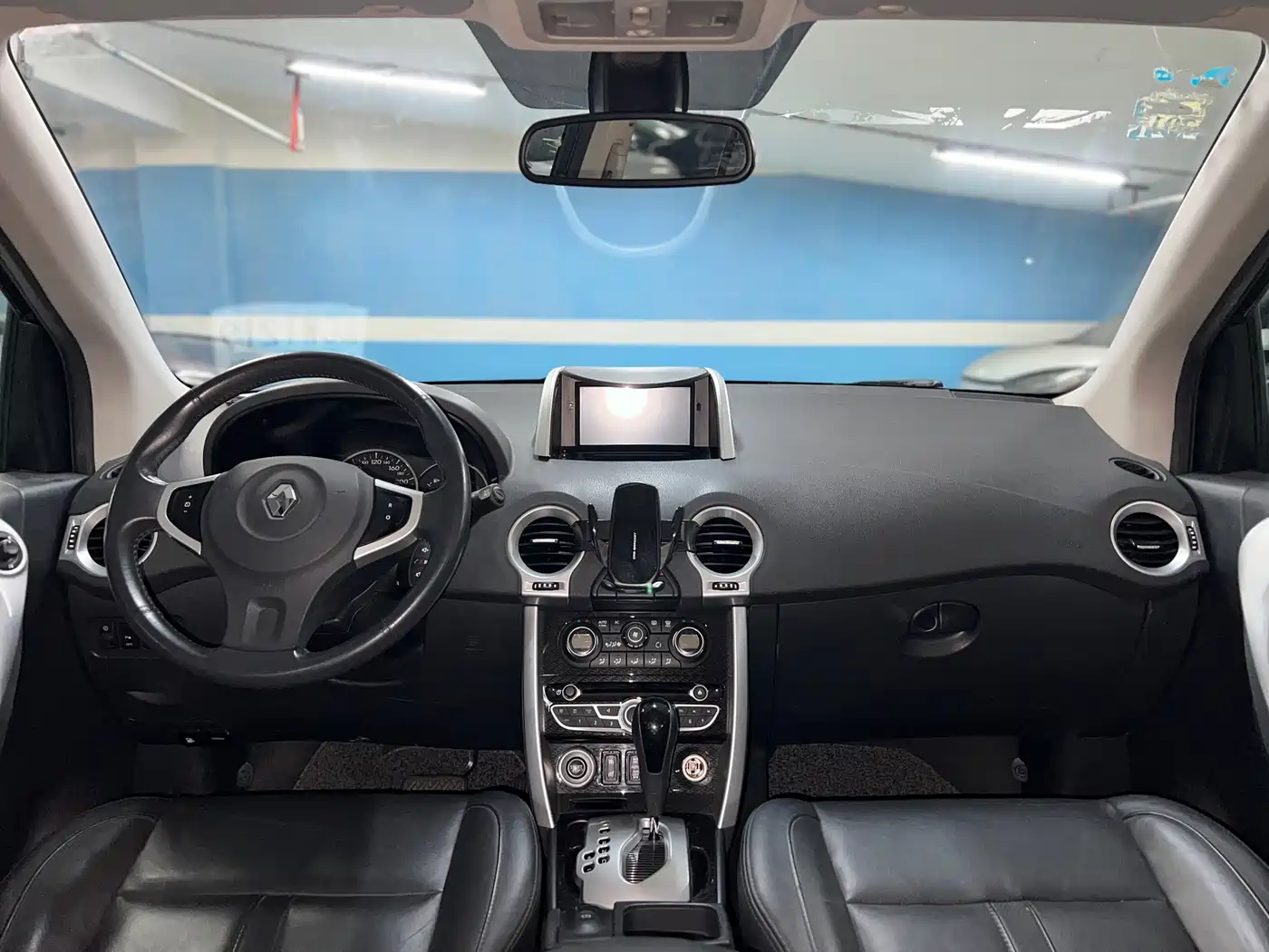 Renault Koleos (Import) 2010 2010 2.5L 4WD Luxury