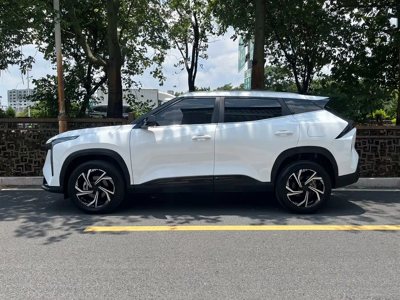 Geely Boyue 2025 2024 1.5TD Smart Connect+