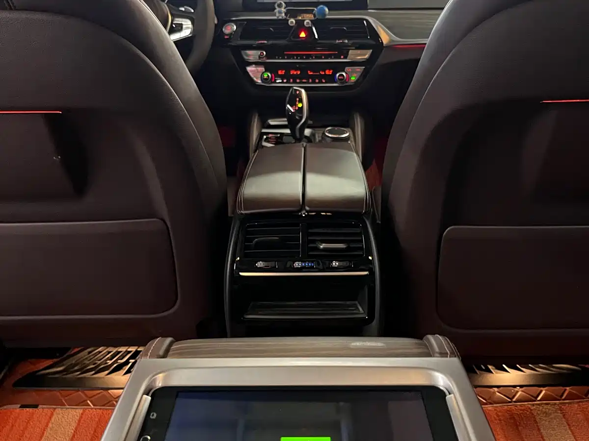 BMW 5 Series 2018 Facelift 530Li xDrive Luxury Package фото 11
