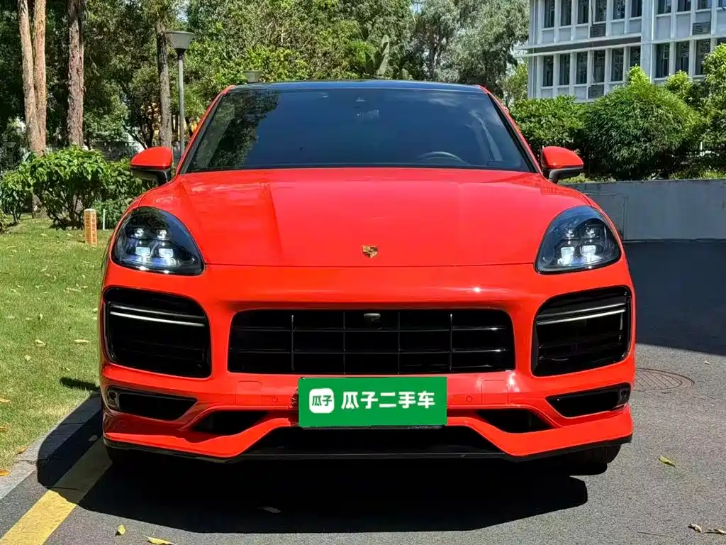 PORSCHE CAYENNE