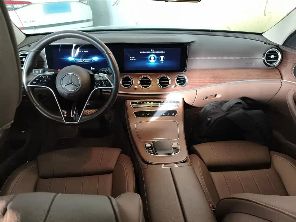Mercedes-Benz E-Class 2023 E 260 L 4MATIC фото 11