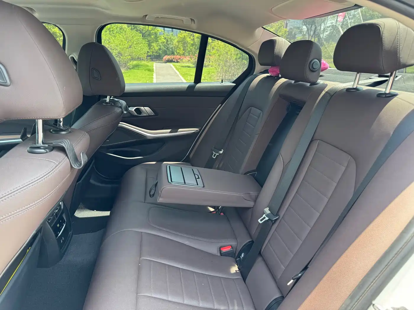 BMW 3 Series 2021 325i M Sport Night Edition фото 14
