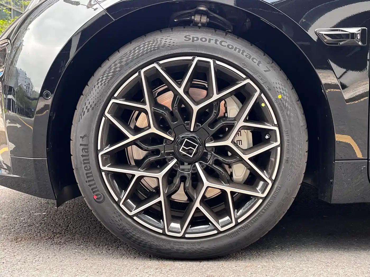 ZEEKR EXTREME KRYPTON 001