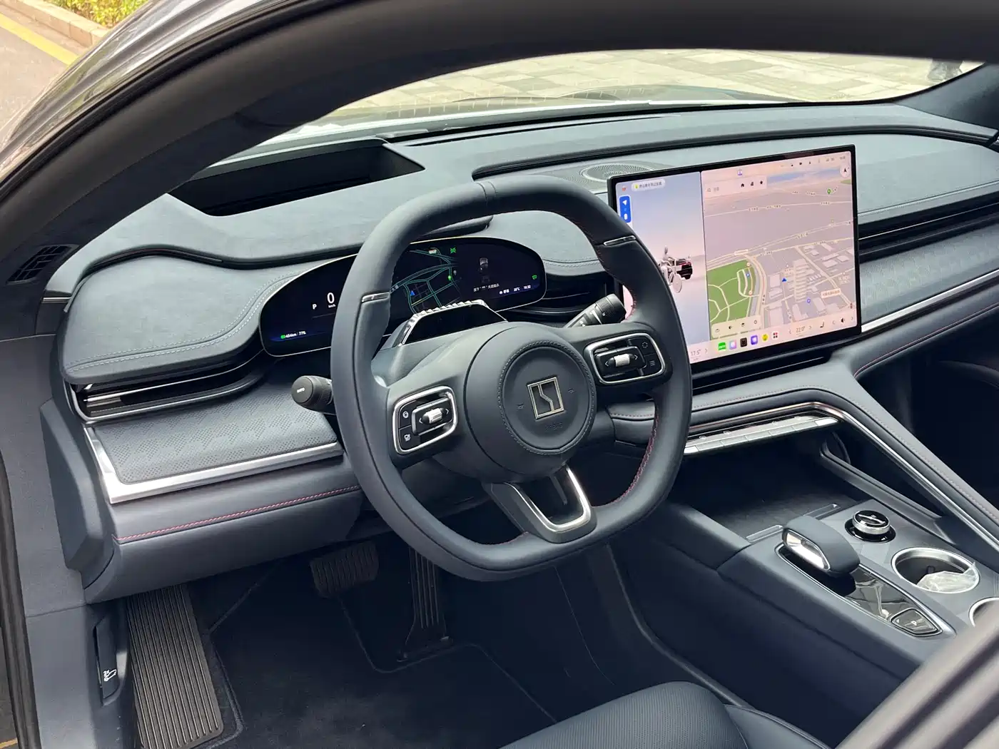 ZEEKR EXTREME KRYPTON 001