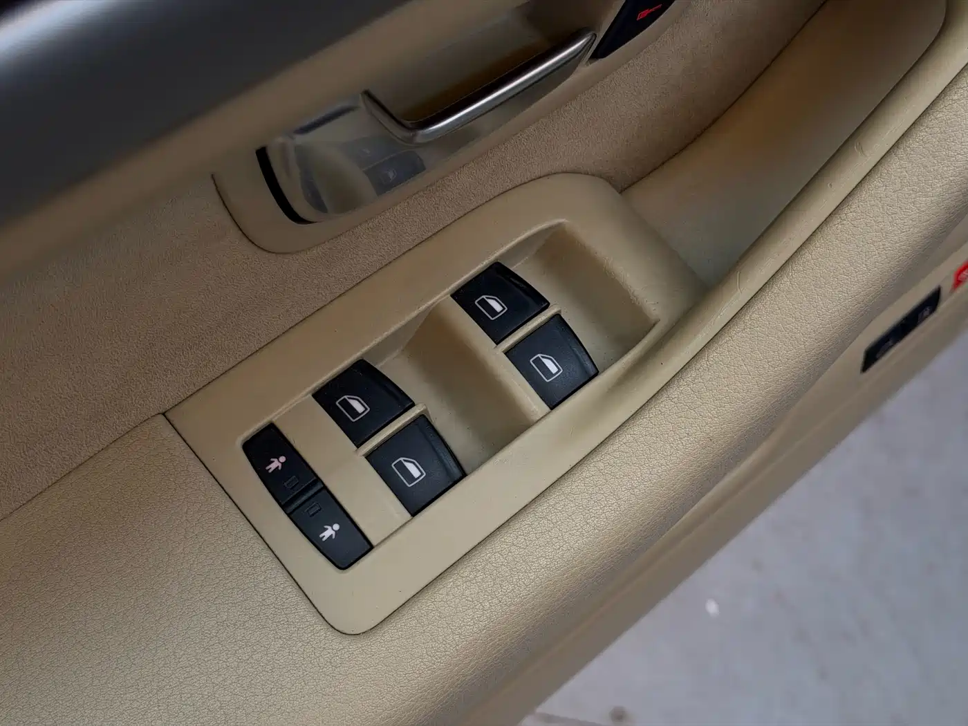 Audi A8 2007 A8L 4.2 FSI quattro Premium фото 8