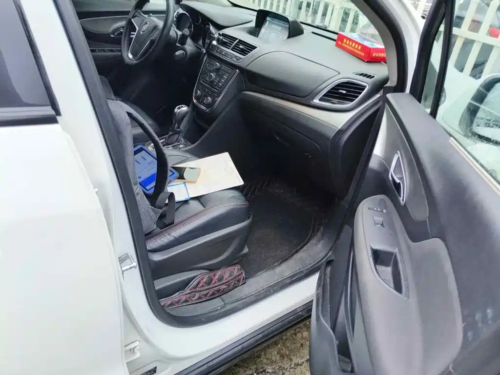 Photo 10 - Buick Encore