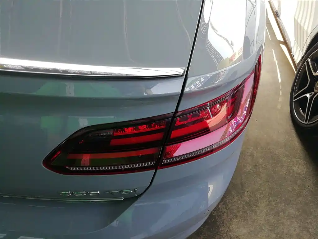 Volkswagen FAW-Volkswagen CC 2021 380TSI Eye-catching Edition фото 24
