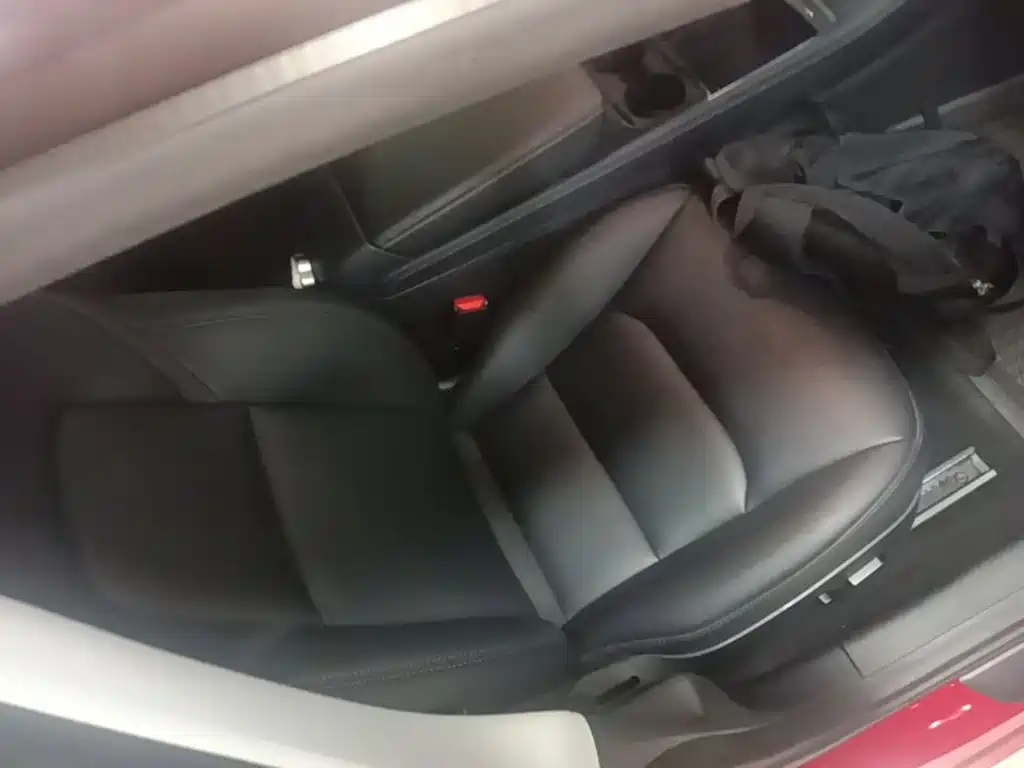 Photo 4 - Tesla Model 3