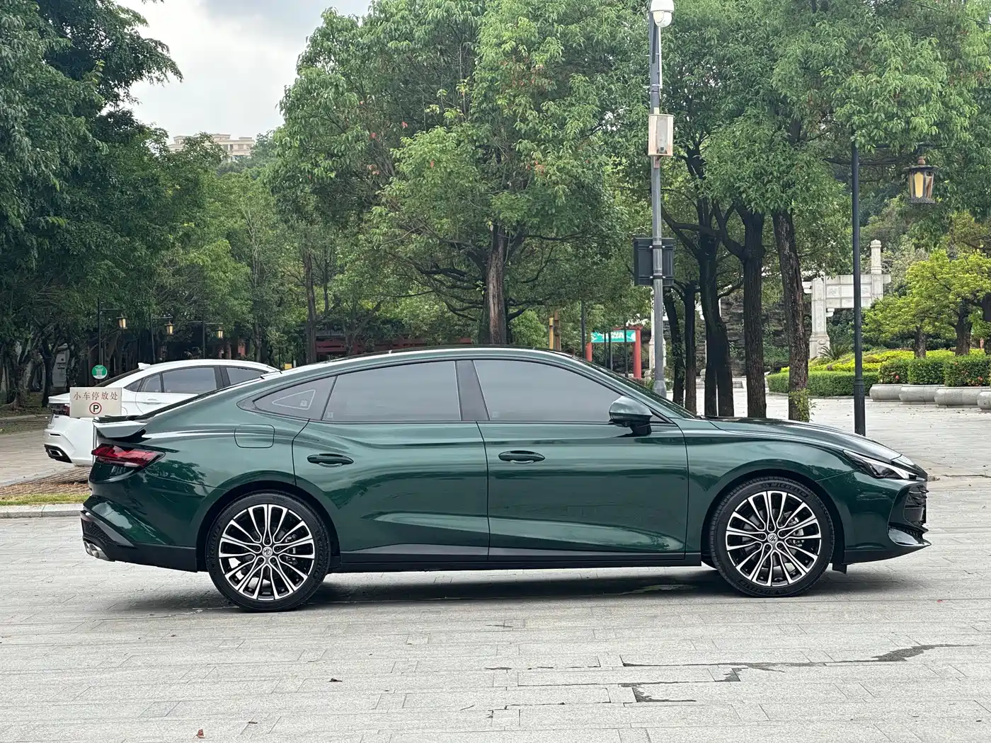 MG MG7 2025 2025 1.5T 300 DCT Elegance Edition