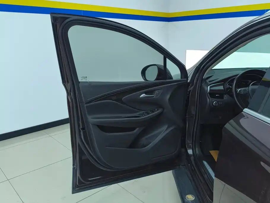 Фото 7 - Buick Envision Plus