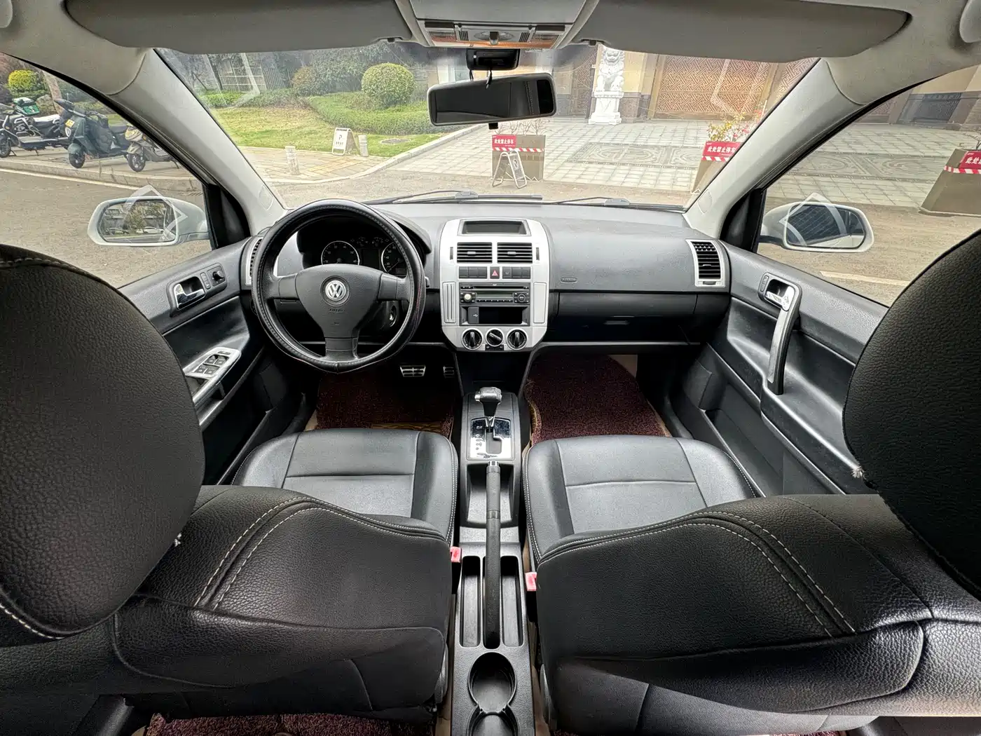 Volkswagen Polo 2009 Jingqing 1.6L Automatic Trend Edition фото 9