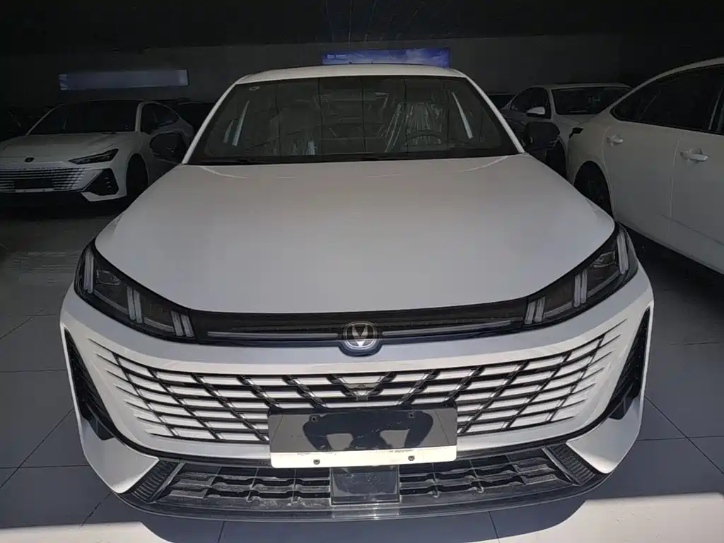 Changan Eado 2026 2025 Model Year Facelift 1.5T 500Bar Basic Edition