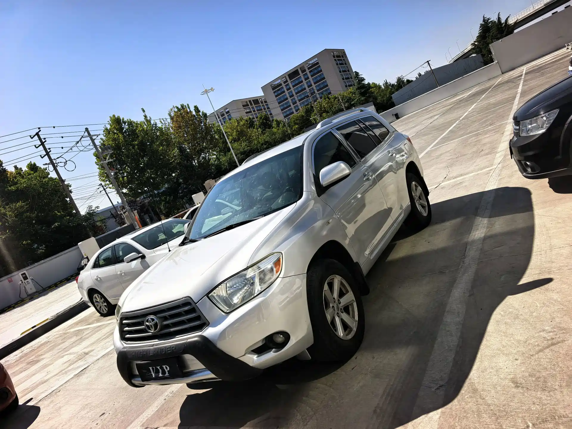 Фото 2 - Toyota Highlander