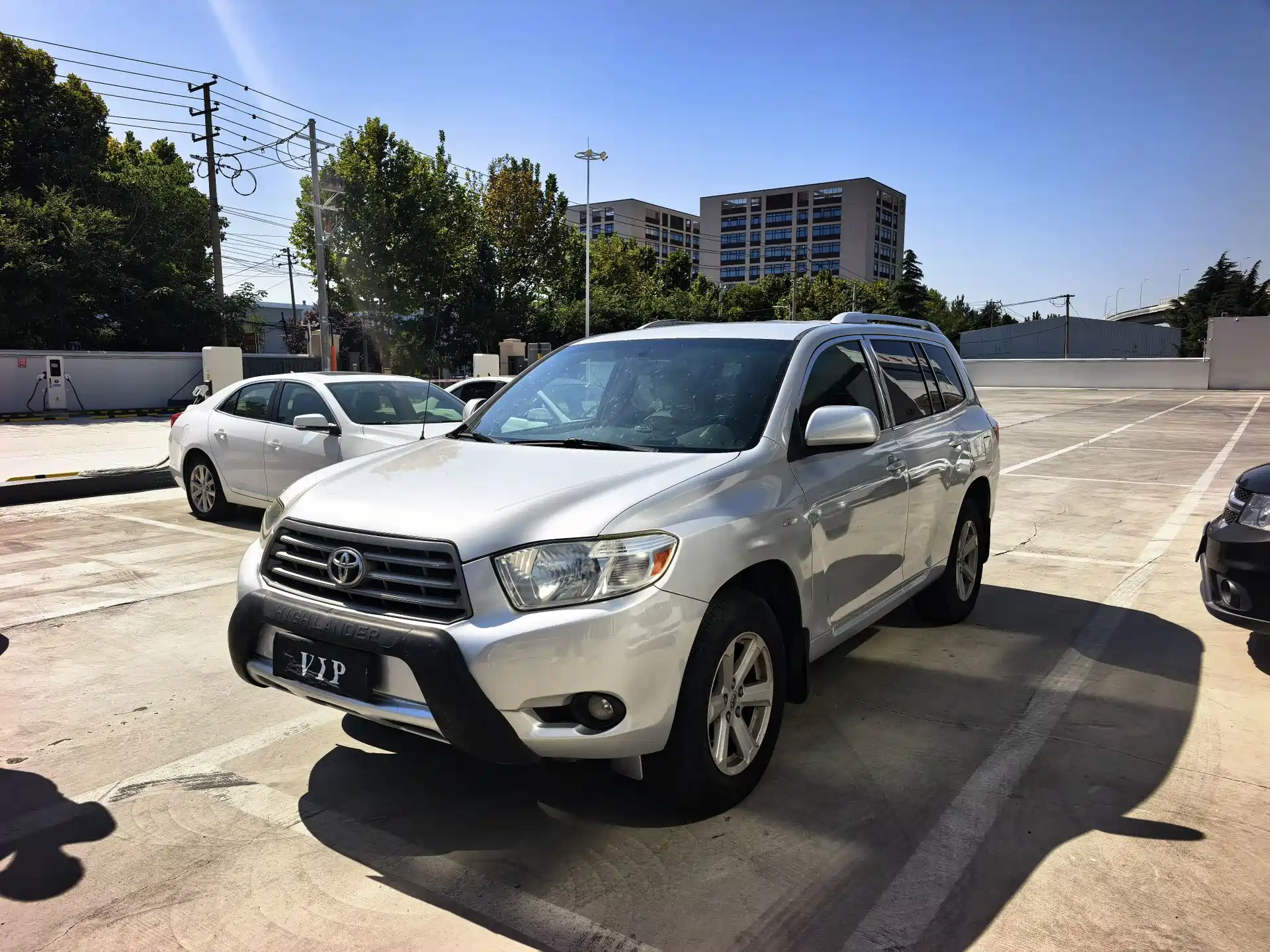 Фото 1 - Toyota Highlander