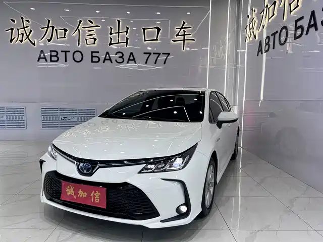 Toyota Corolla 1.8L, интеллектуальный гибрид, два мотора, Элит
