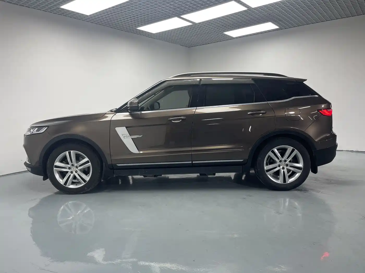 ZOTYE T700