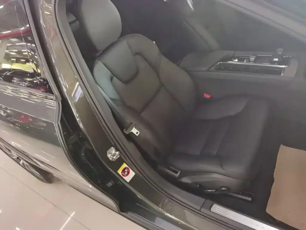 Volvo V90 2021 2021 Model Cross Country B5 AWD Smart Edition